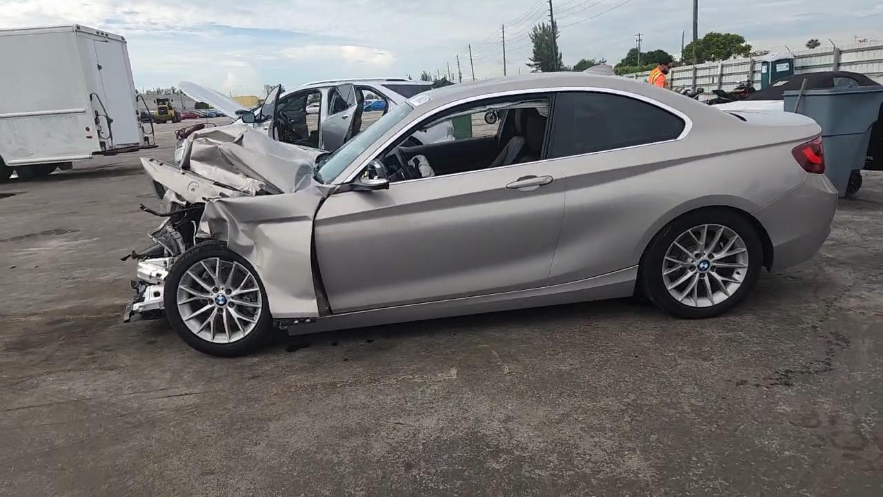 Фото: WBA1F9C54GV544204