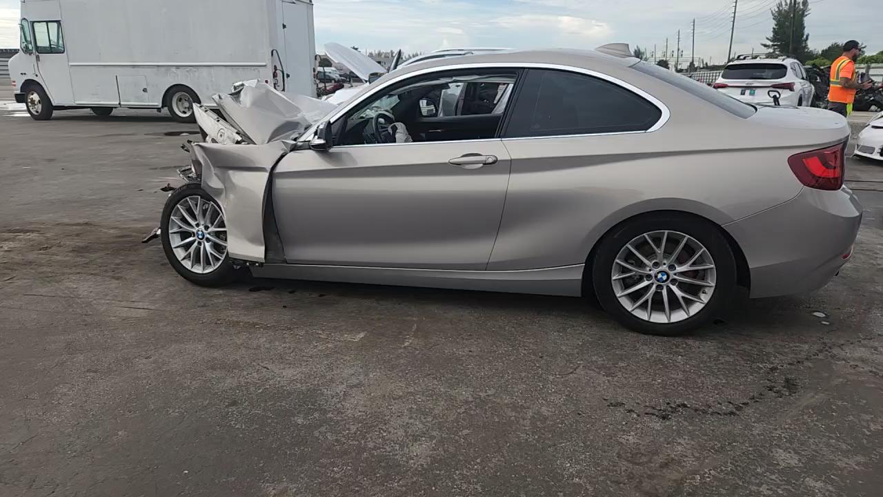 Фото: WBA1F9C54GV544204