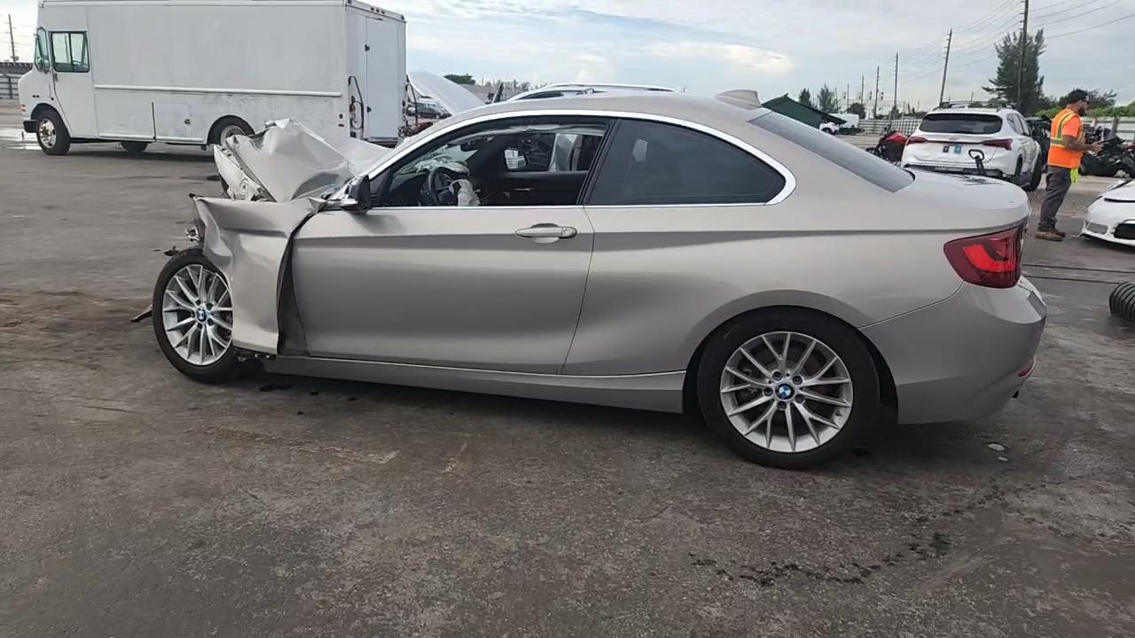 Фото: WBA1F9C54GV544204