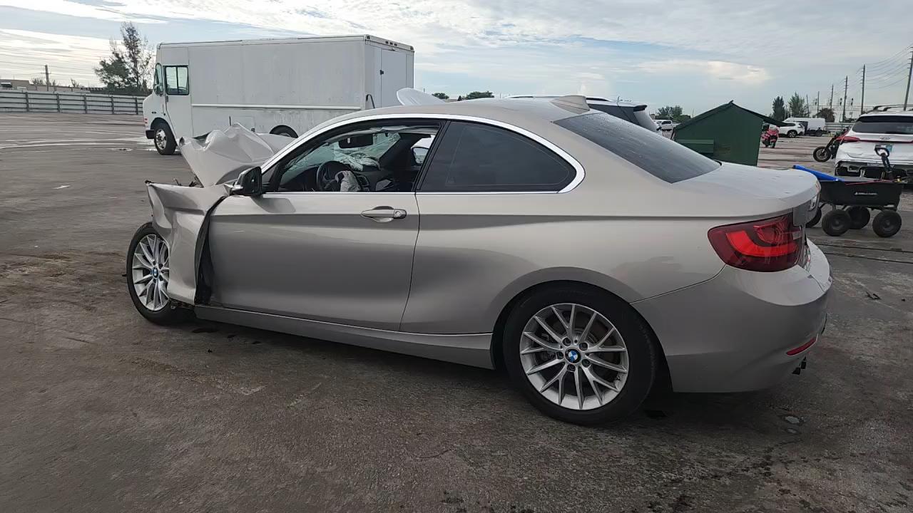 Фото: WBA1F9C54GV544204