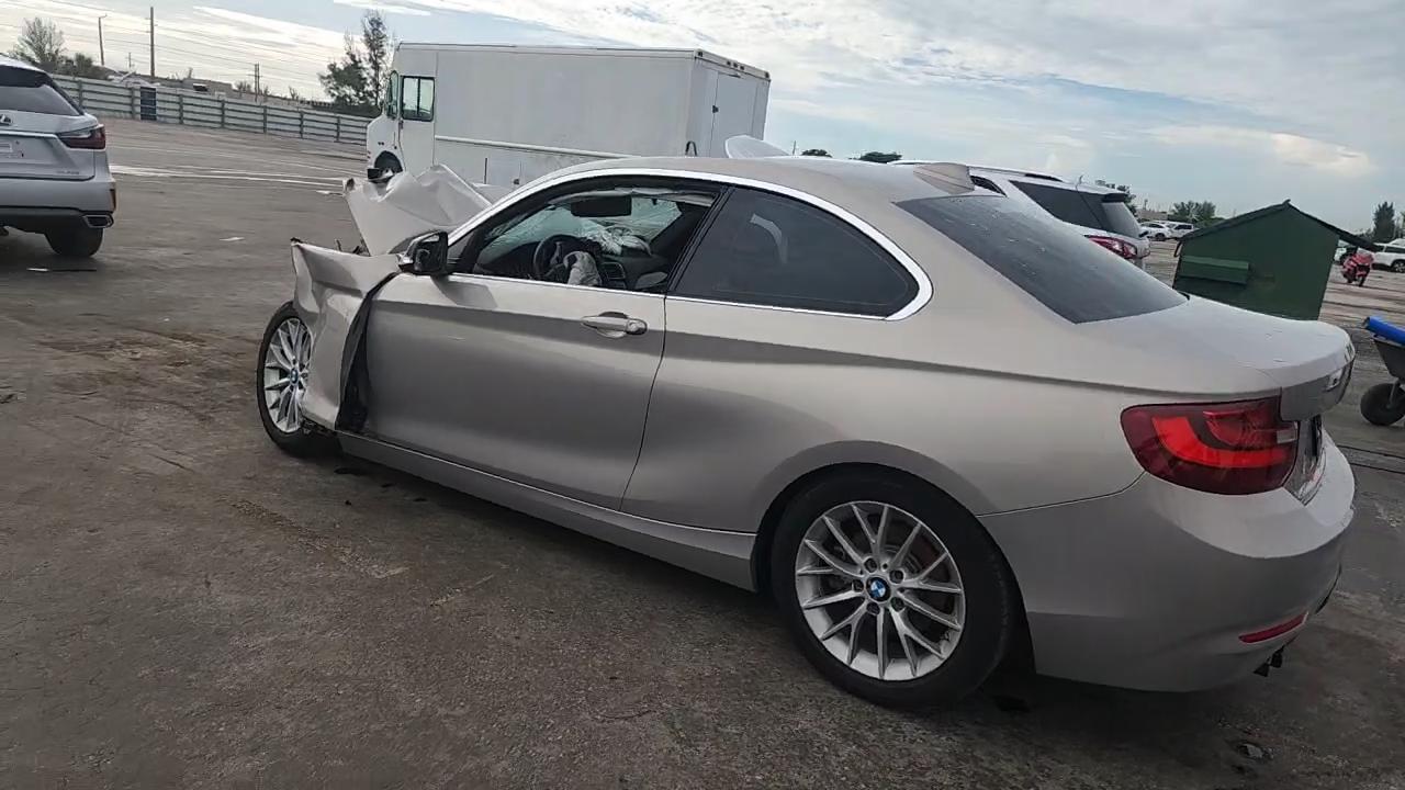 Фото: WBA1F9C54GV544204