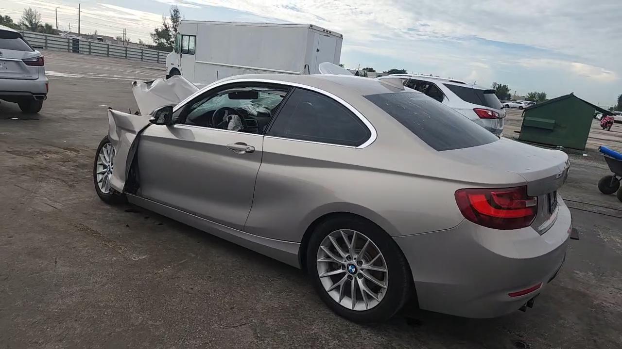 Фото: WBA1F9C54GV544204