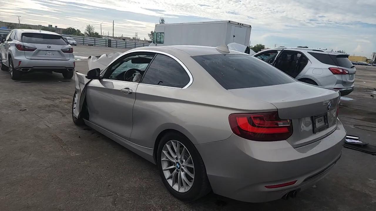 Фото: WBA1F9C54GV544204