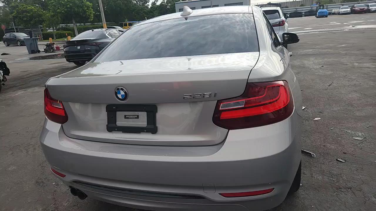 Фото: WBA1F9C54GV544204