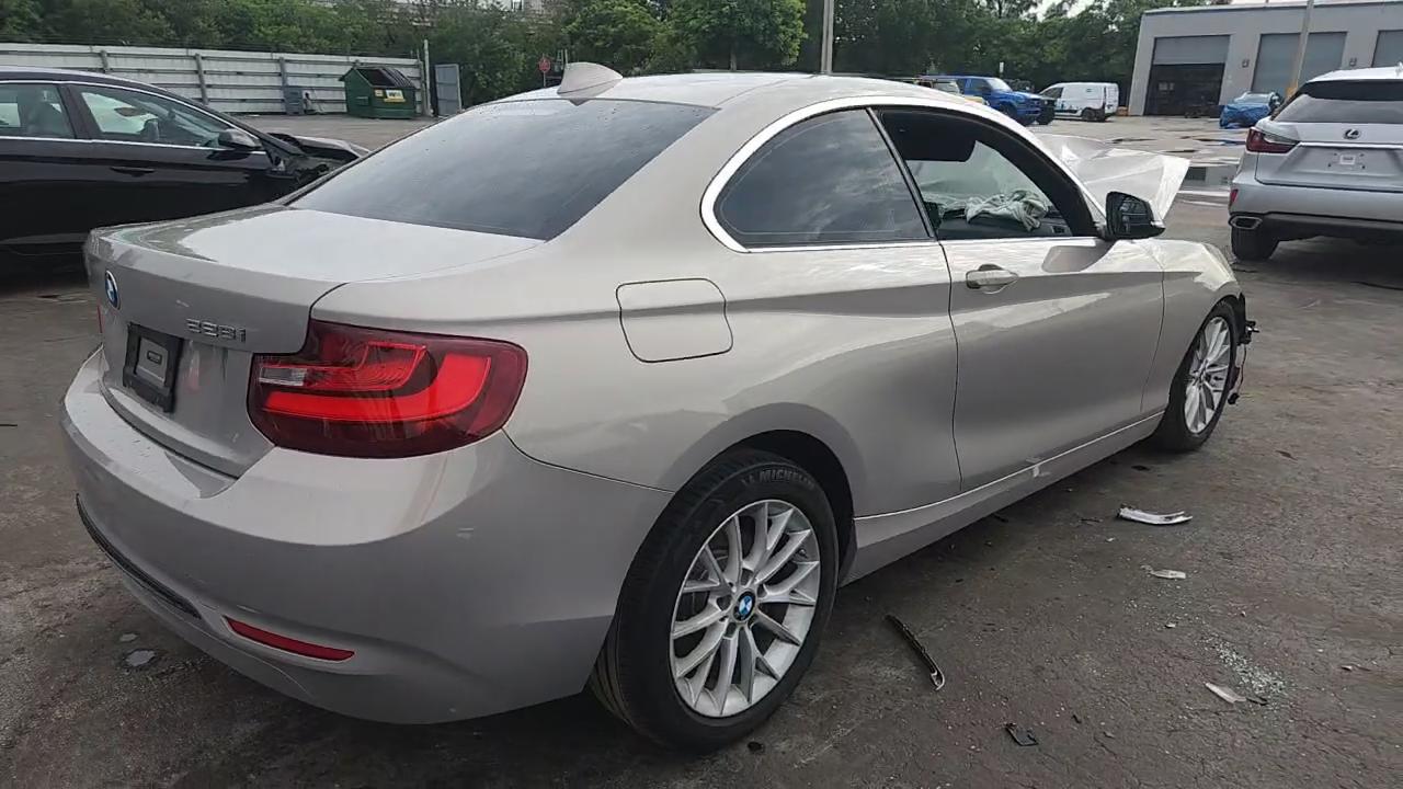 Фото: WBA1F9C54GV544204