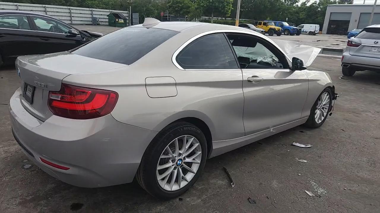 Фото: WBA1F9C54GV544204