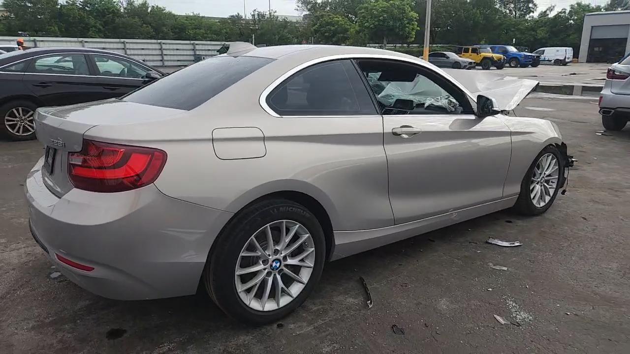 Фото: WBA1F9C54GV544204