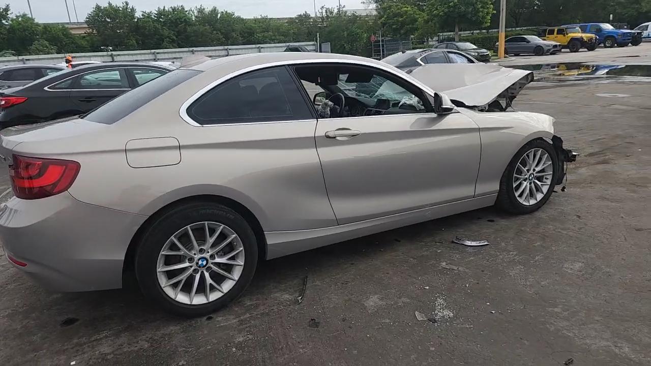 Фото: WBA1F9C54GV544204