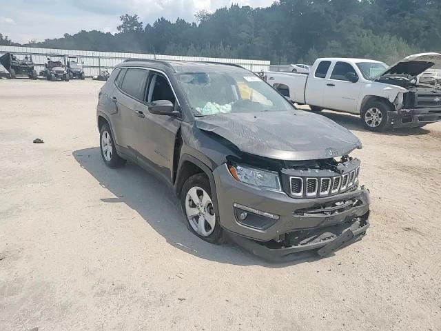 2018 Jeep Compass Latitude VIN: 3C4NJDBB2JT282980 Lot: 81486905