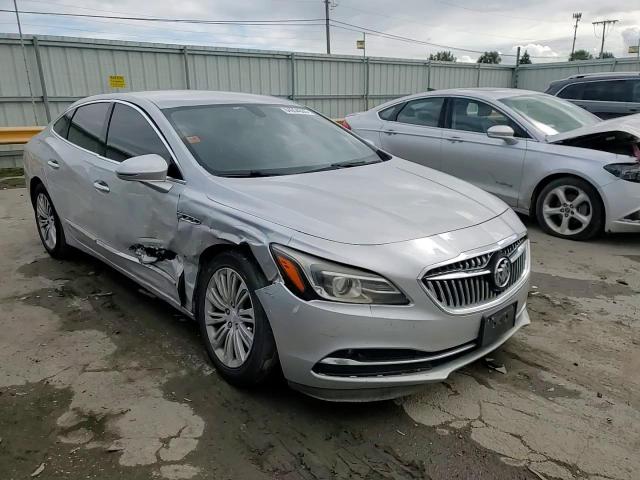 2018 Buick Lacrosse Essence VIN: 1G4ZP5SZ6JU122895 Lot: 84054665