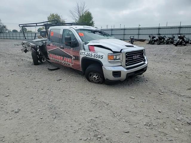 2017 GMC Sierra K2500 Heavy Duty VIN: 1GT12REY2HF212764 Lot: 80336255