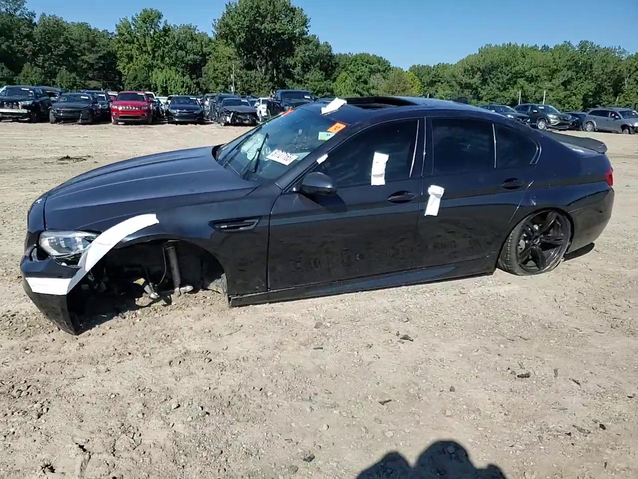 Фото: WBSFV9C54FD595341