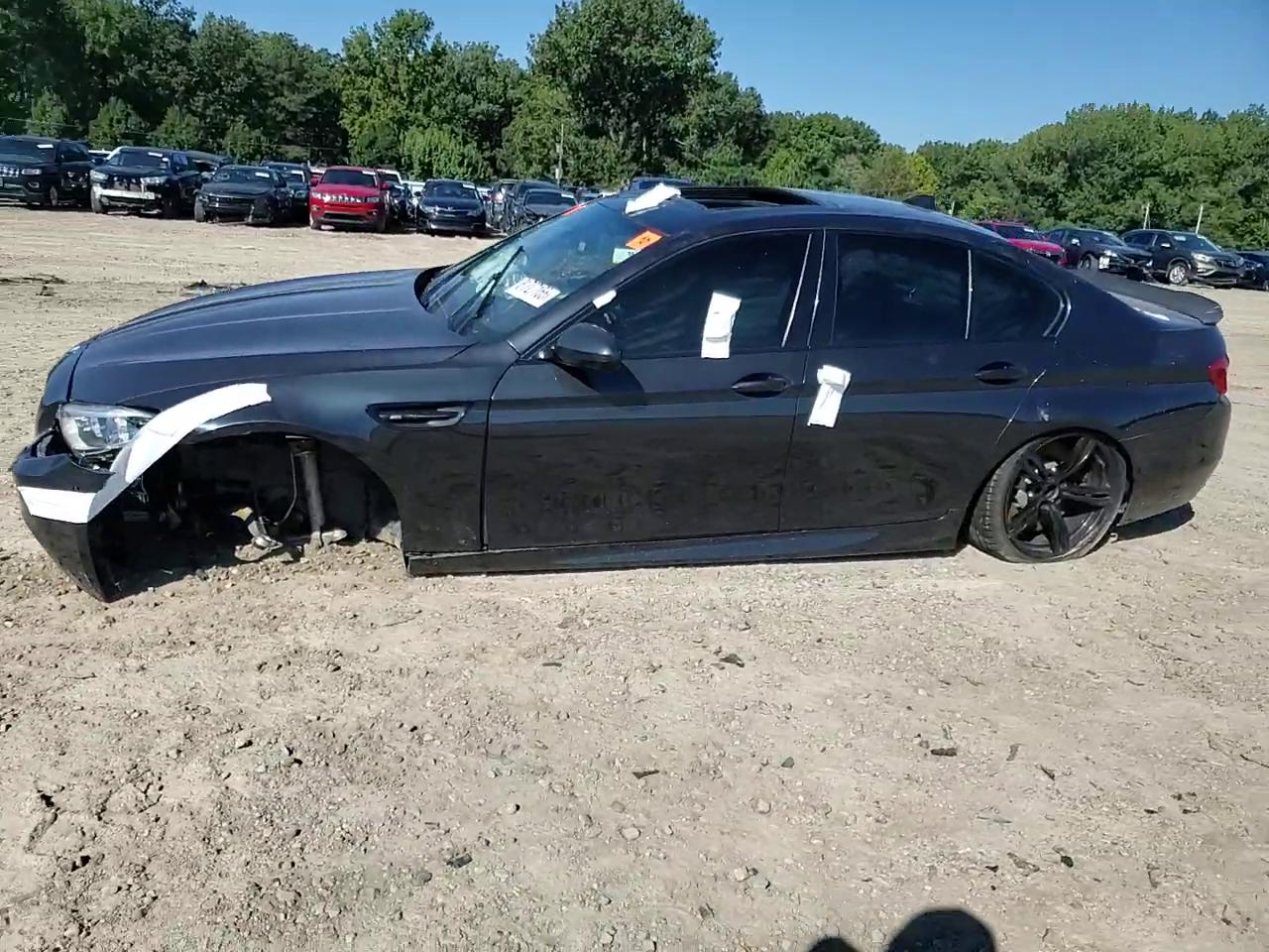 Фото: WBSFV9C54FD595341