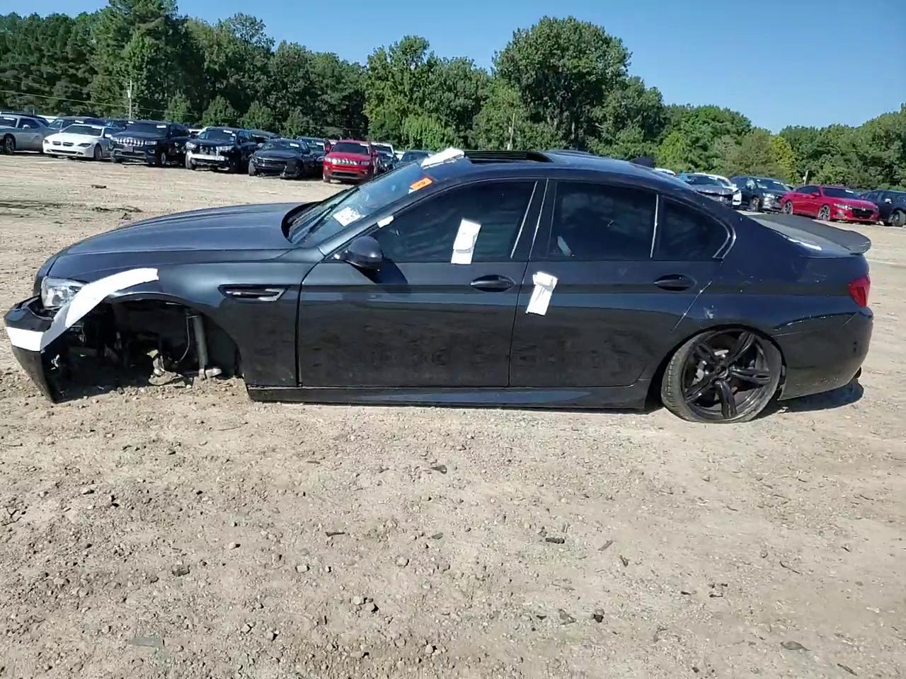 Фото: WBSFV9C54FD595341