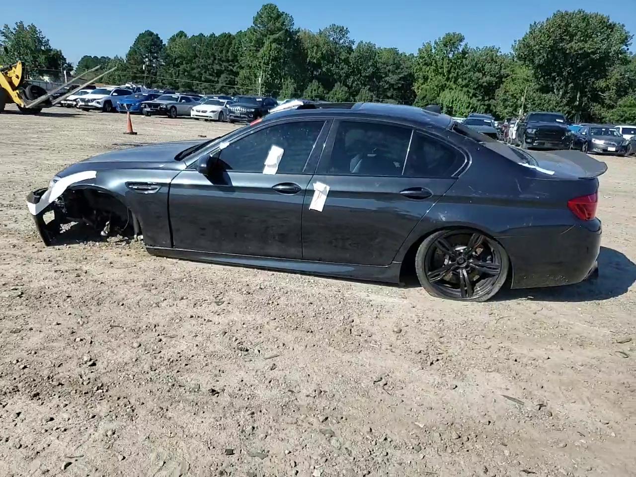 Фото: WBSFV9C54FD595341