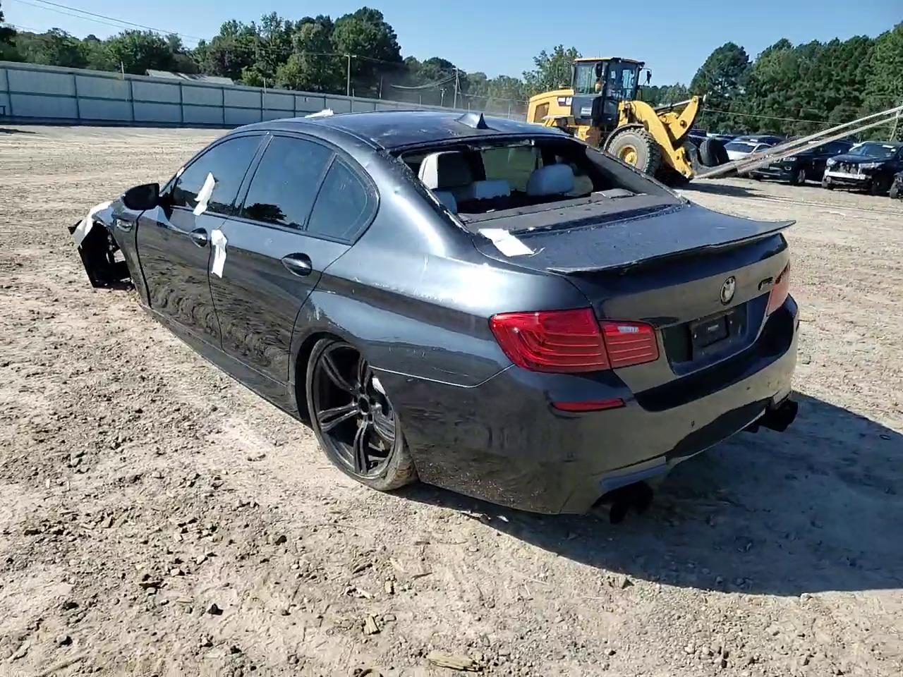 Фото: WBSFV9C54FD595341