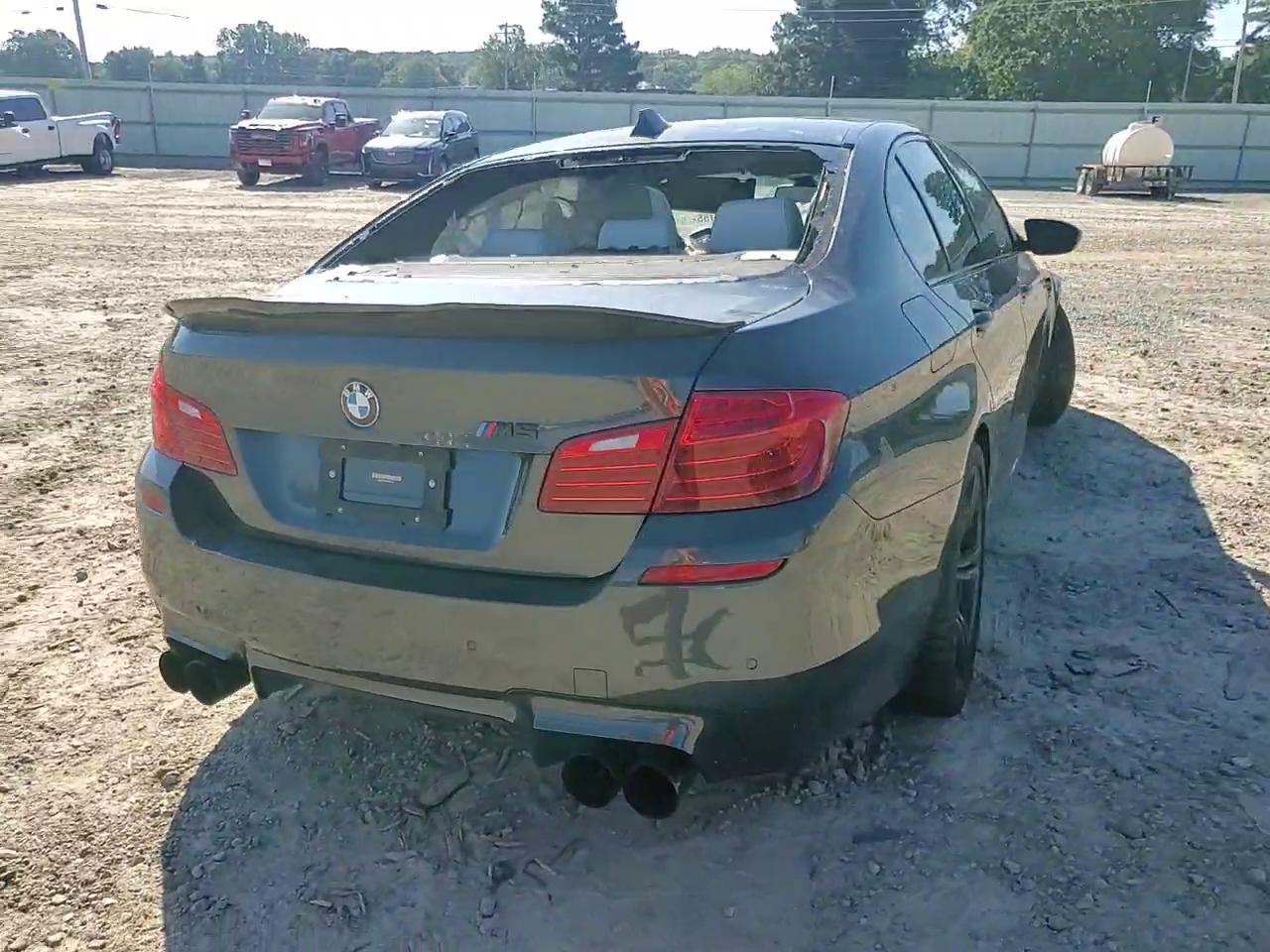 Фото: WBSFV9C54FD595341