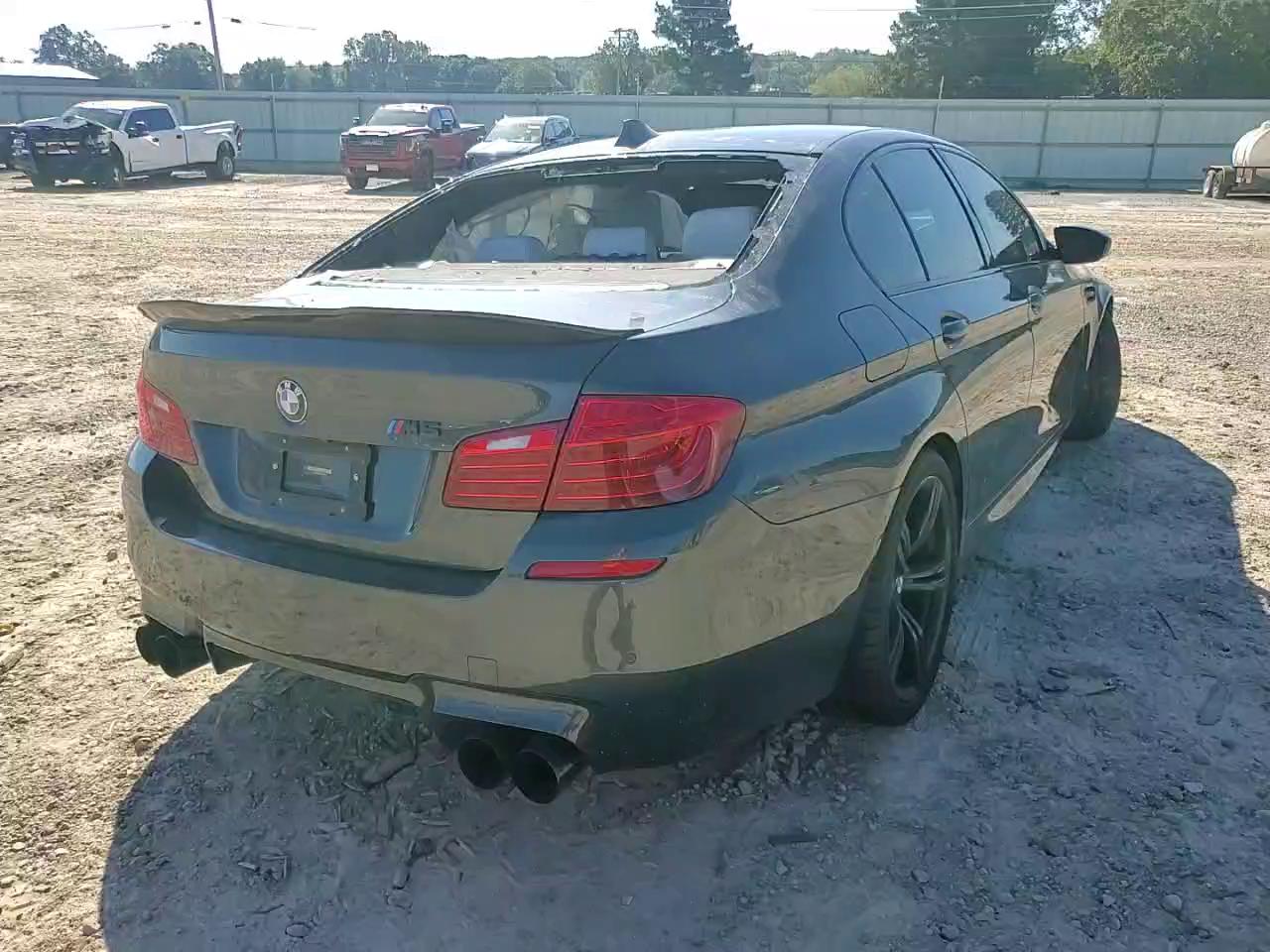 Фото: WBSFV9C54FD595341