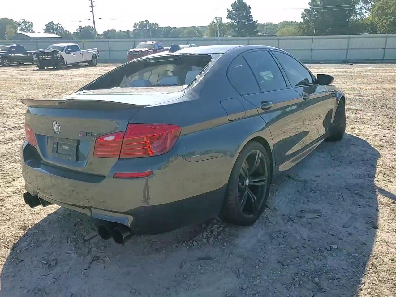 Фото: WBSFV9C54FD595341