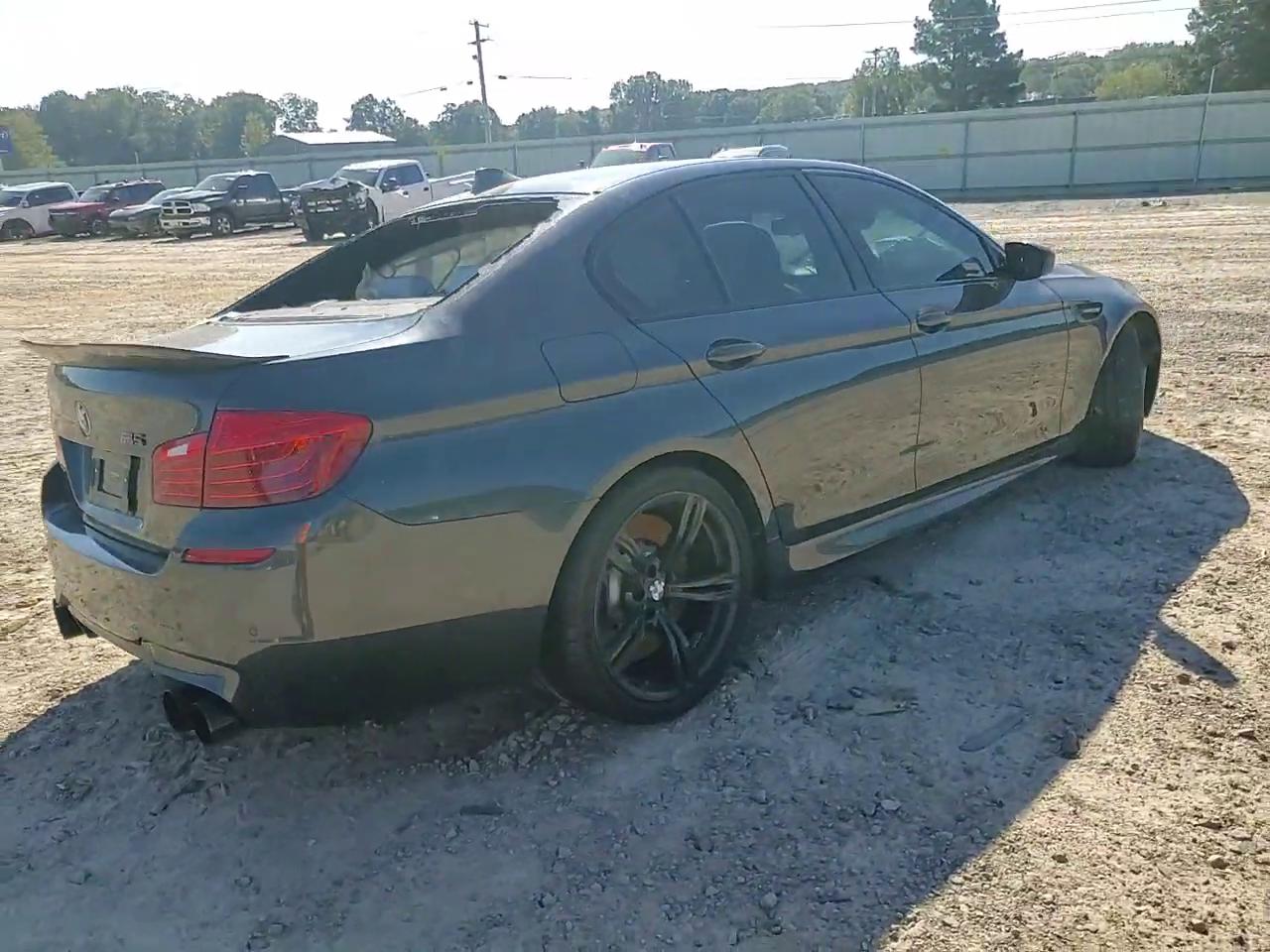 Фото: WBSFV9C54FD595341