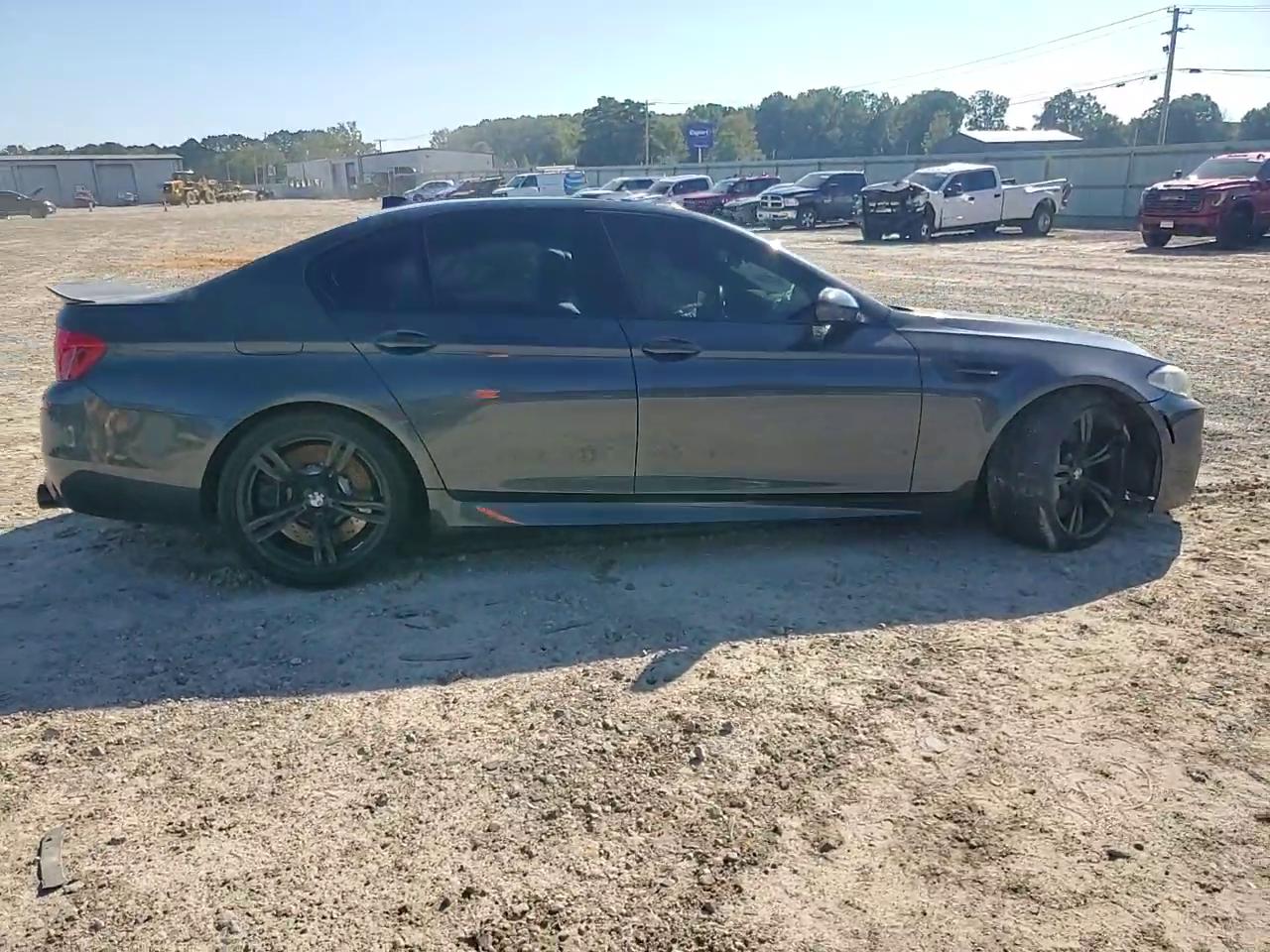 Фото: WBSFV9C54FD595341