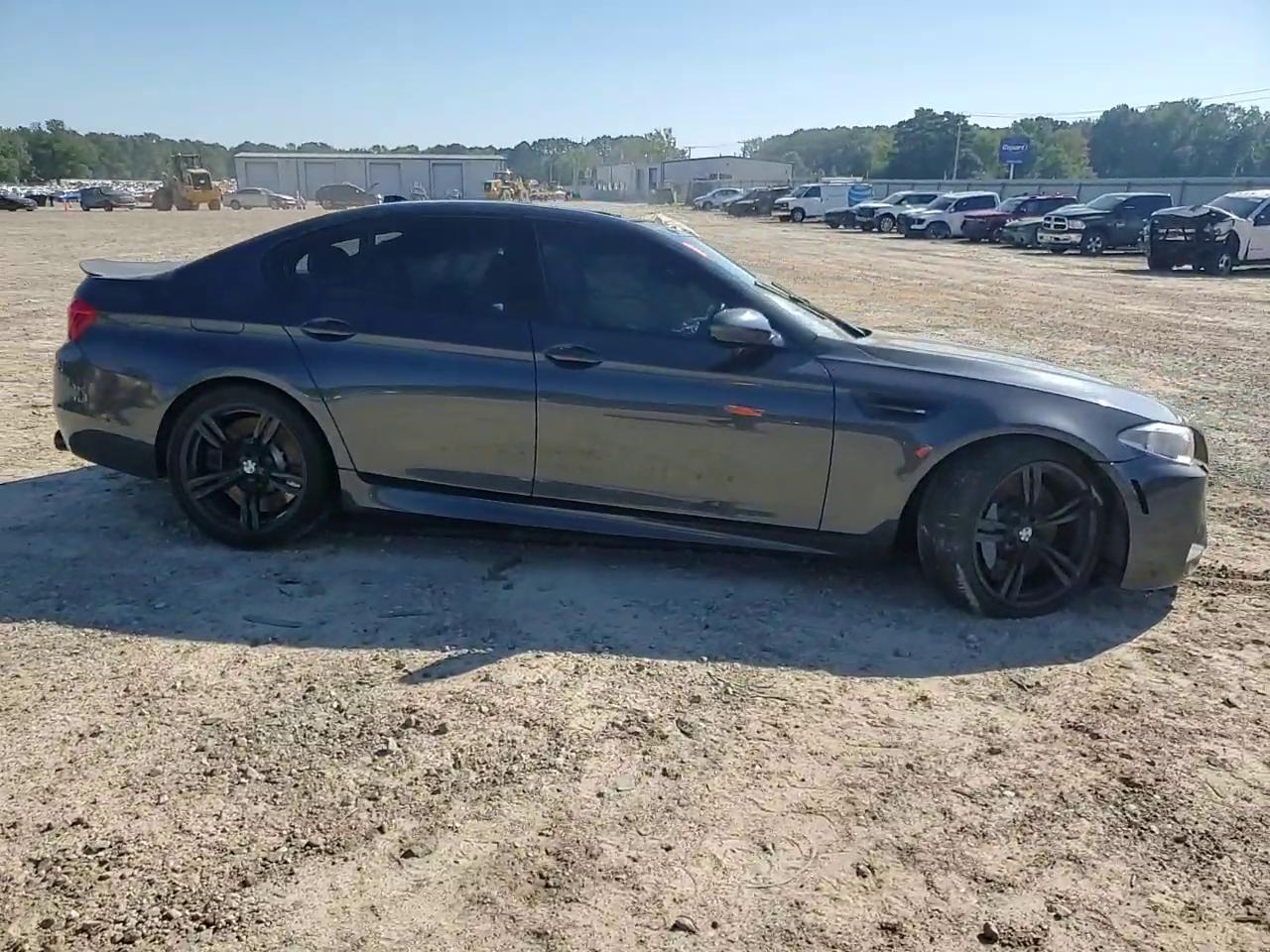 Фото: WBSFV9C54FD595341