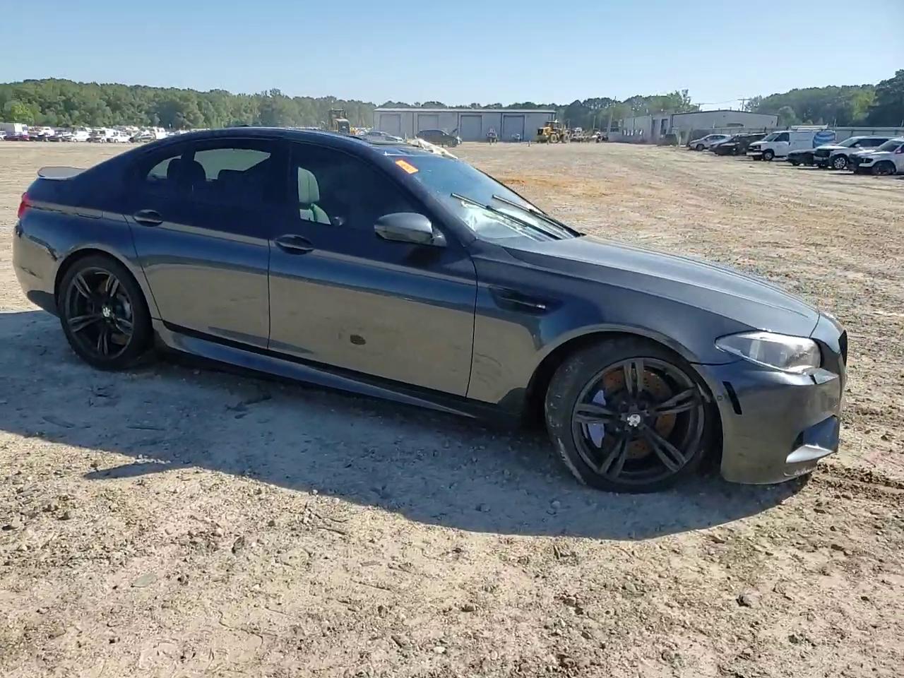 Фото: WBSFV9C54FD595341