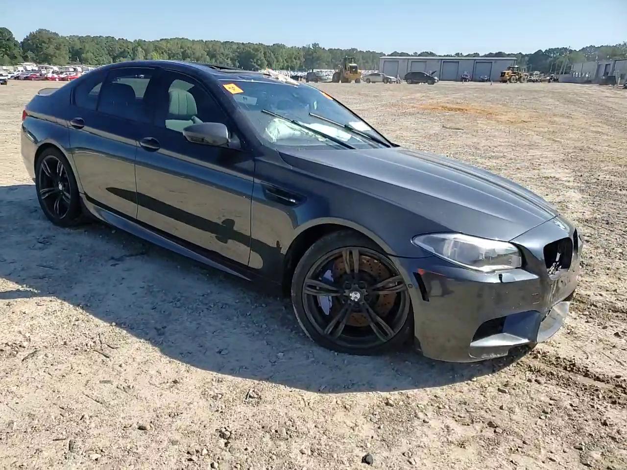 Фото: WBSFV9C54FD595341