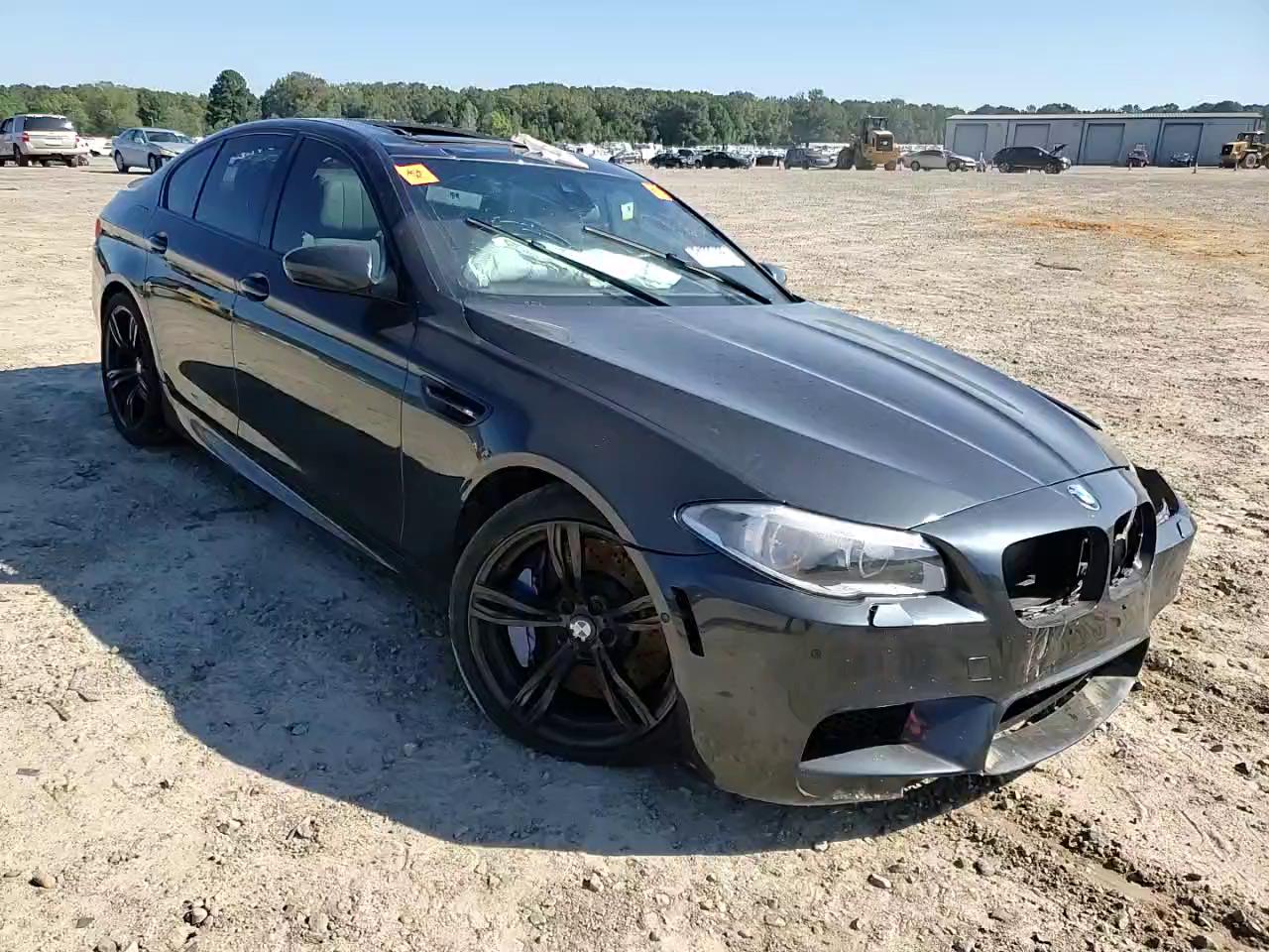 Фото: WBSFV9C54FD595341