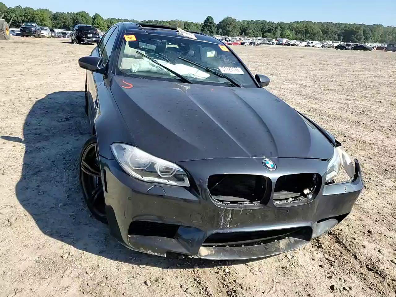 Фото: WBSFV9C54FD595341