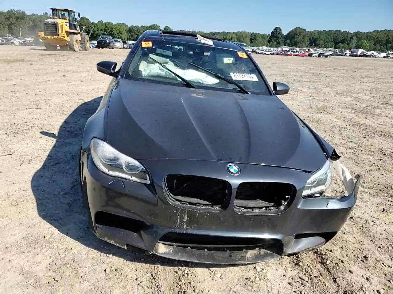 Фото: WBSFV9C54FD595341