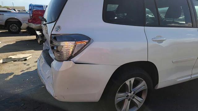 2008 Toyota Highlander Sport VIN: JTEDS43A882068274 Lot: 81567195