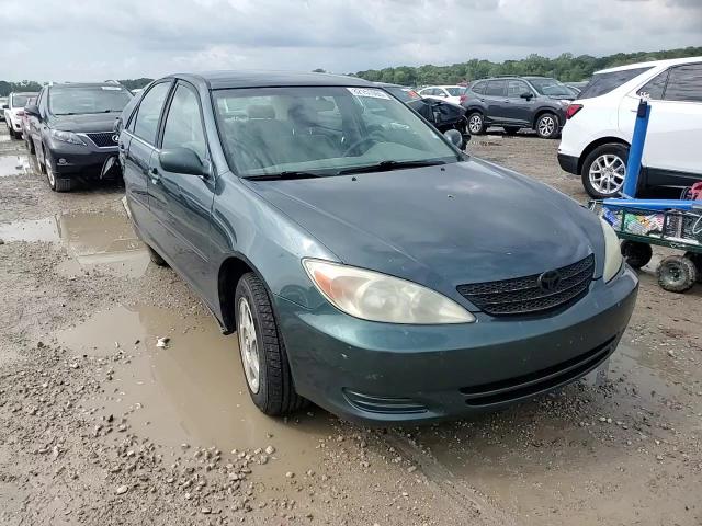 2002 Toyota Camry Le VIN: 4T1BE32K32U543876 Lot: 82151065
