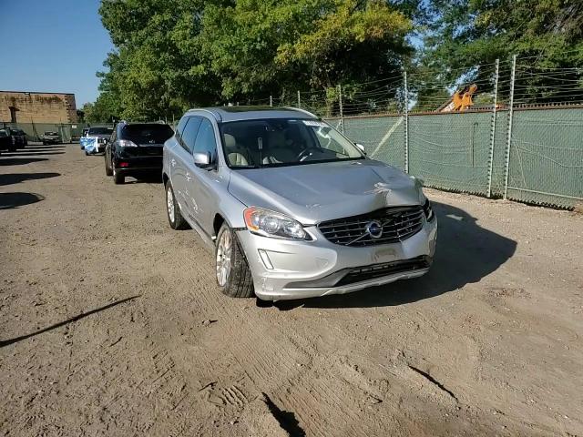 2016 Volvo Xc60 T5 Premier VIN: YV4612RK7G2811491 Lot: 71618795