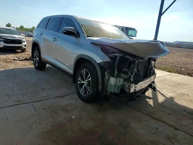 2019 Toyota Highlander Le VIN: 5TDZZRFH8KS314574 Lot: 81972755