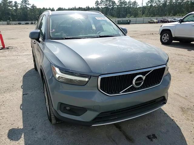 2021 Volvo Xc40 T4 Momentum VIN: YV4AC2HK2M2602208 Lot: 81321485