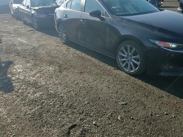 2021 Mazda 3 Select VIN: JM1BPABL3M1337814 Lot: 81472605