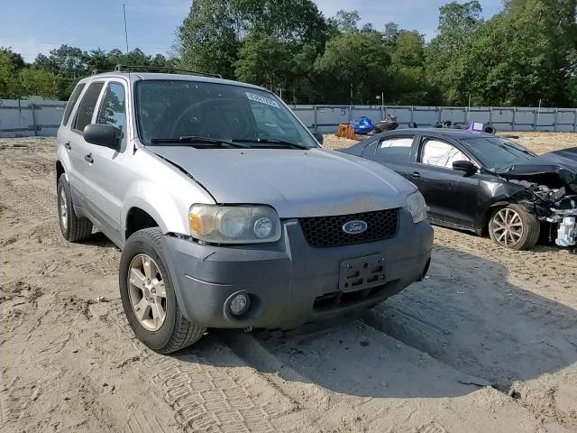 2005 Ford Escape Xlt VIN: 1FMYU93135KE47056 Lot: 83827235