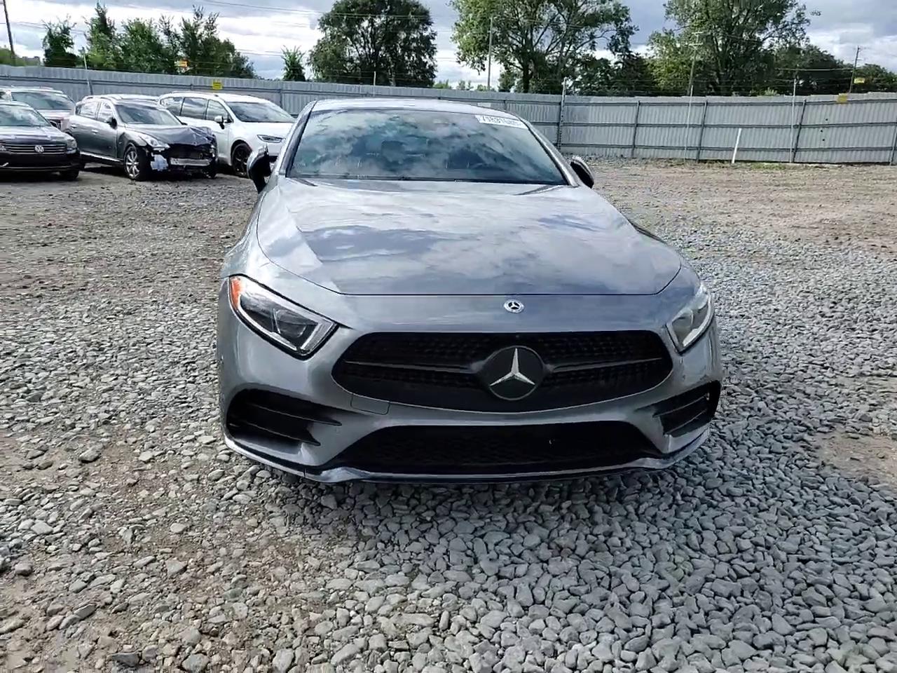 Фото: WDD2J5KB6KA016658