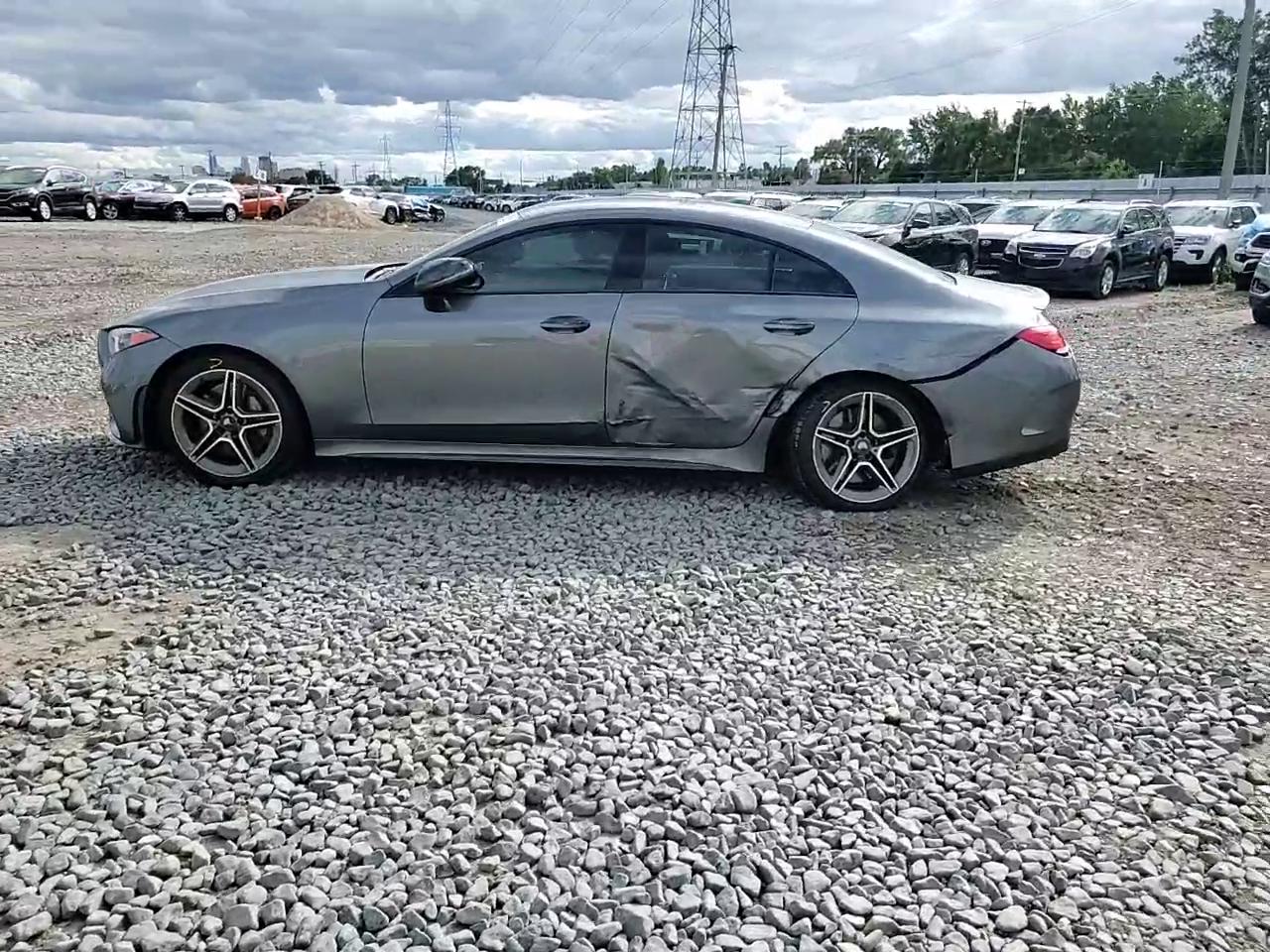 Фото: WDD2J5KB6KA016658