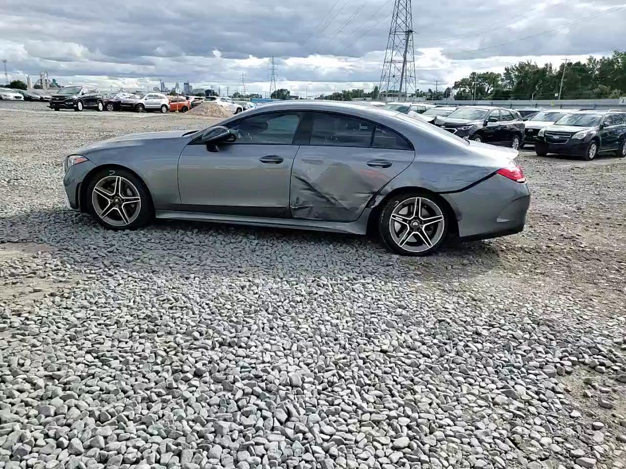 Фото: WDD2J5KB6KA016658