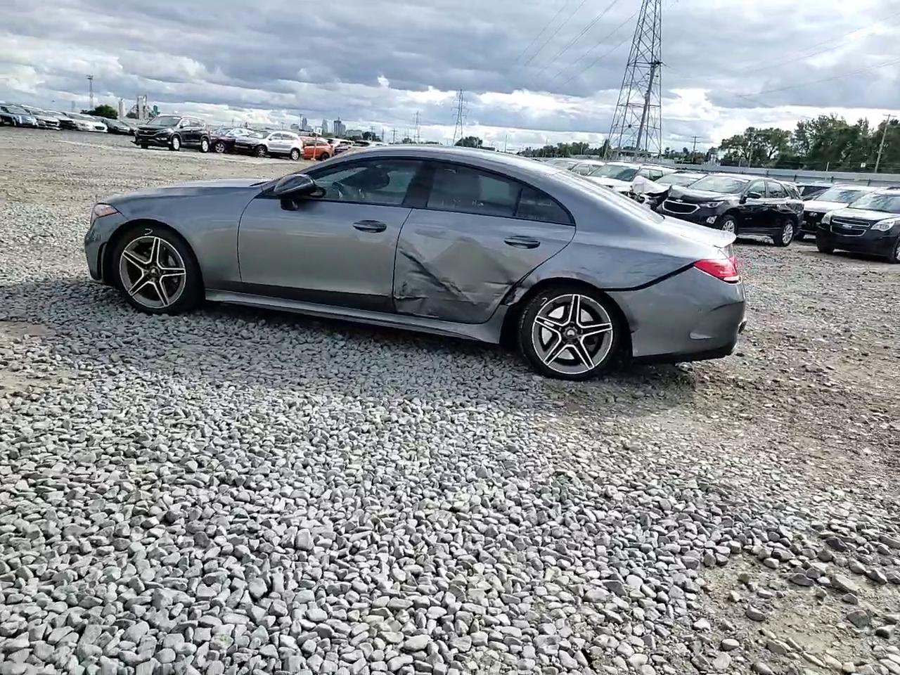 Фото: WDD2J5KB6KA016658