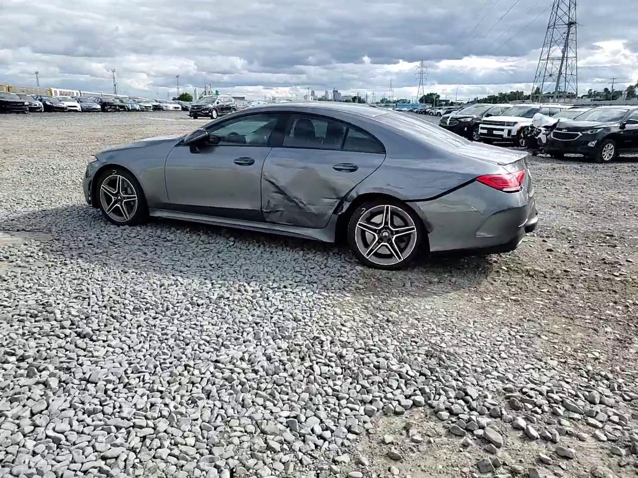 Фото: WDD2J5KB6KA016658