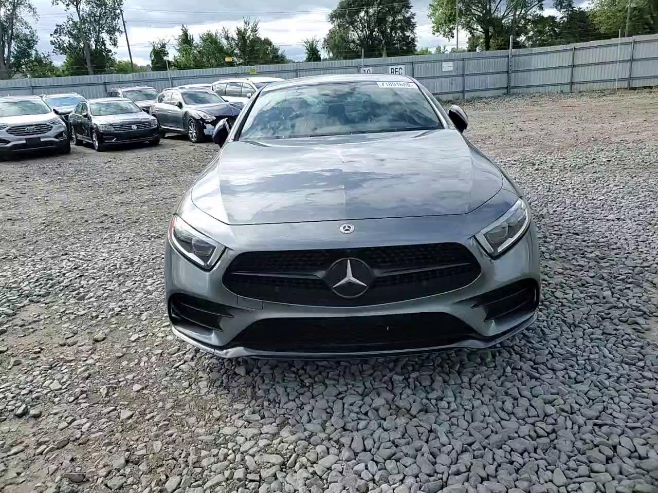 Фото: WDD2J5KB6KA016658