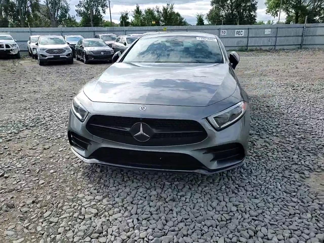 Фото: WDD2J5KB6KA016658