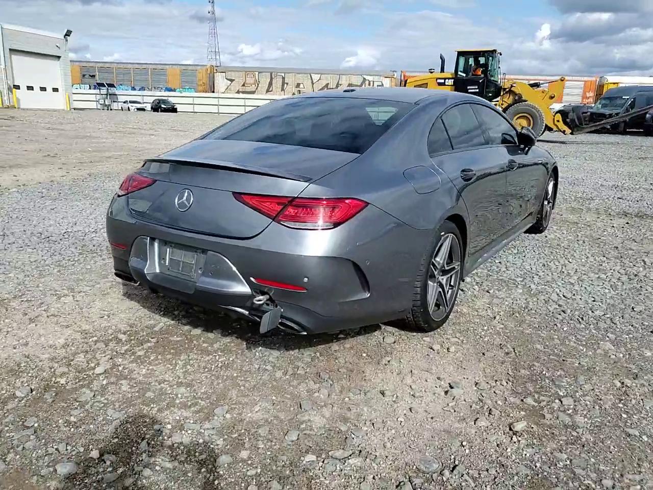 Фото: WDD2J5KB6KA016658