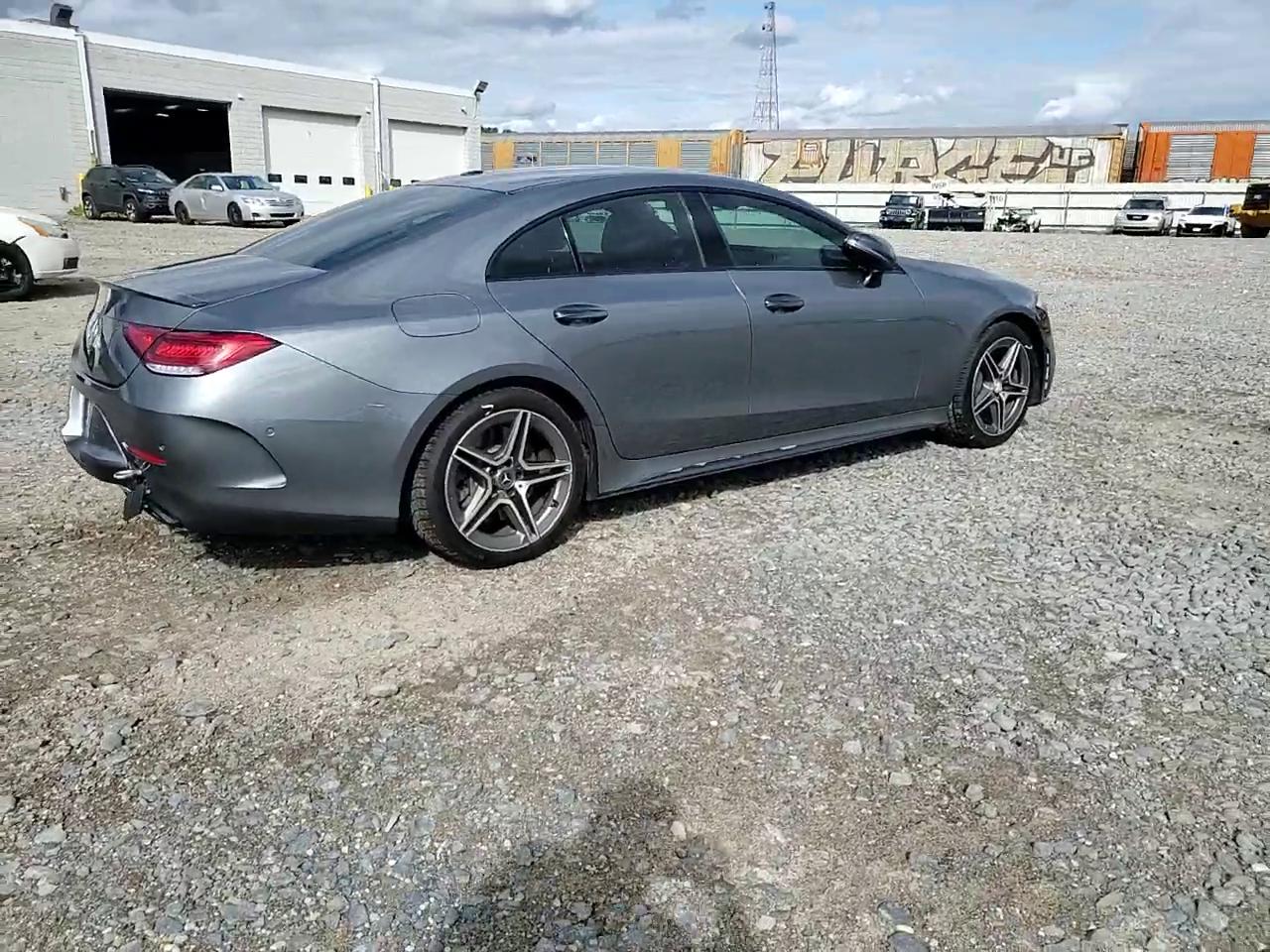 Фото: WDD2J5KB6KA016658