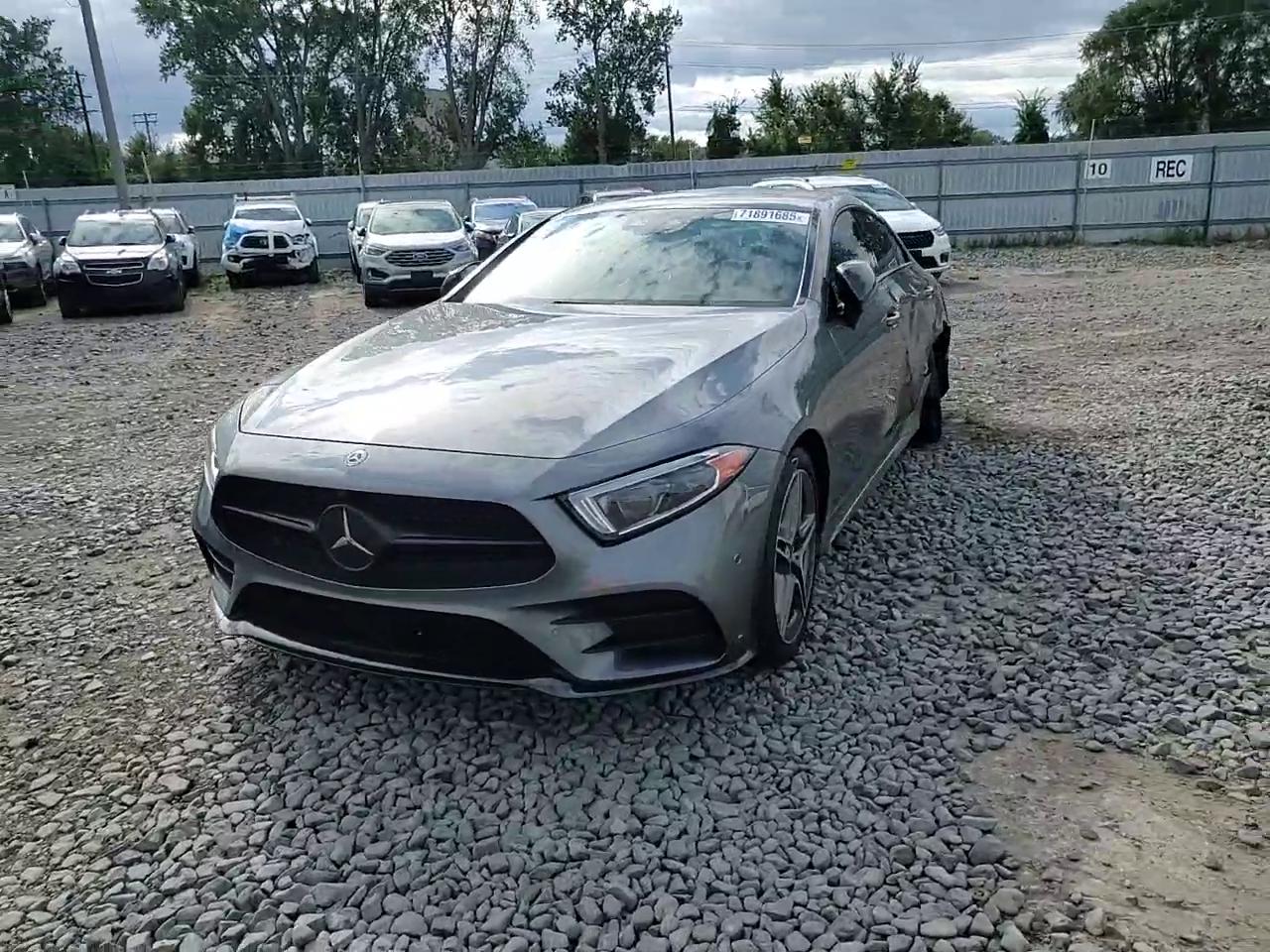 Фото: WDD2J5KB6KA016658