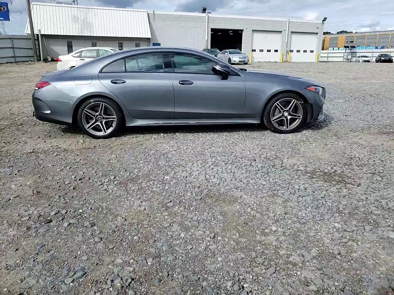 Фото: WDD2J5KB6KA016658