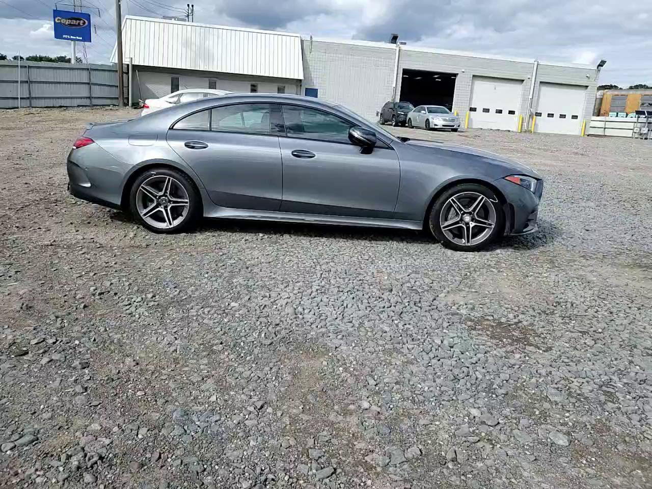 Фото: WDD2J5KB6KA016658